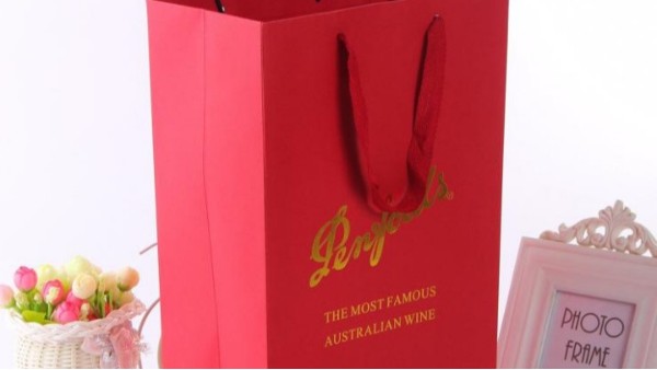 手提袋印刷有什么共同性？以手提袋的質(zhì)量為主，將印刷精致為美